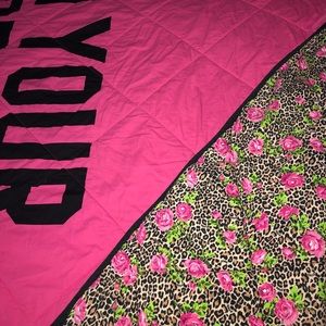 VS Pink blanket for trade with @showme1616